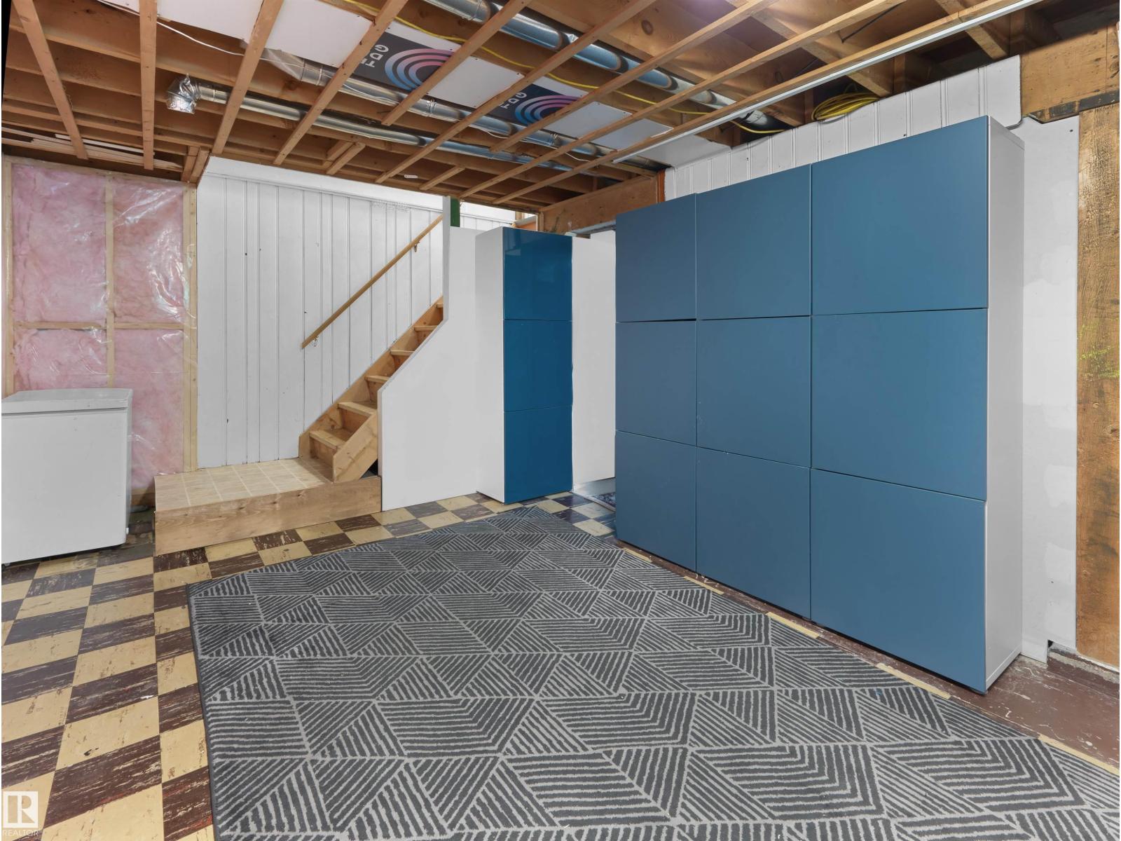 7624 92 AV NW — photo 27