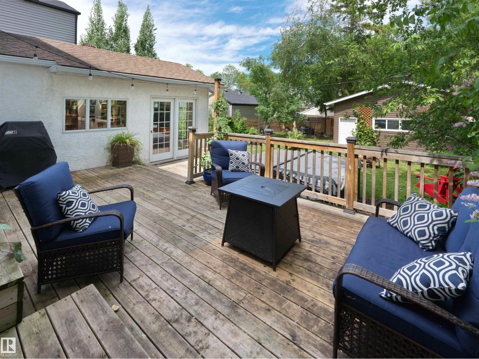 7624 92 AV NW — photo 33
