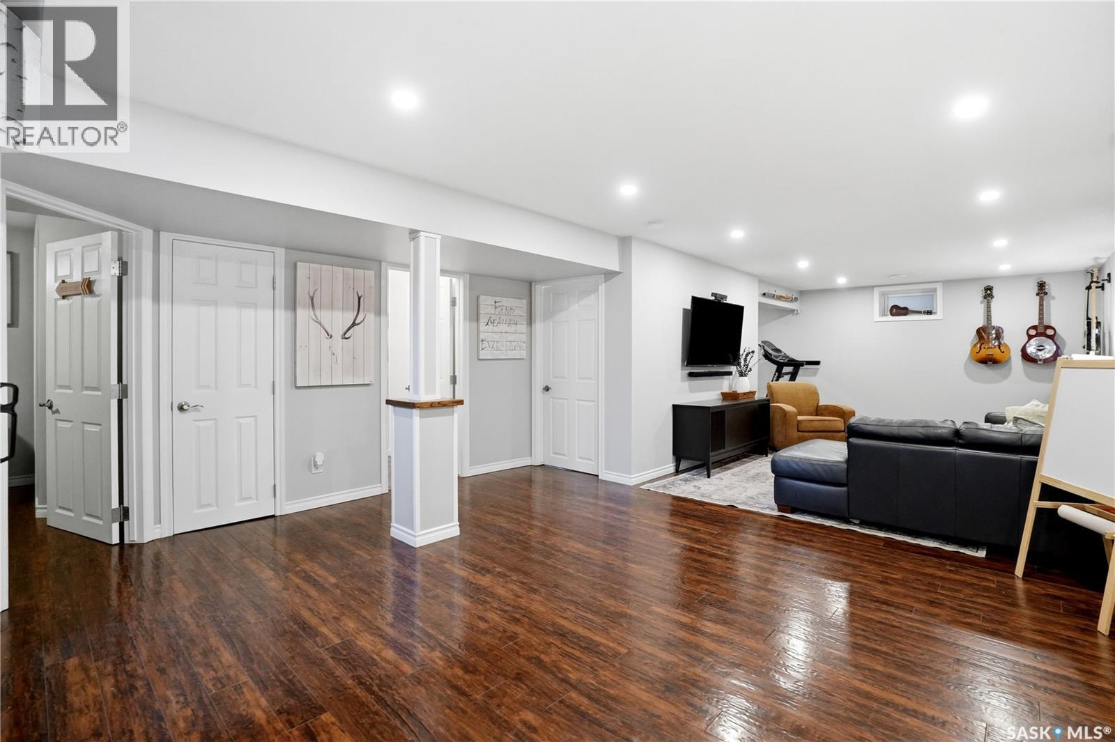 38 Ellison CRESCENT — photo 32