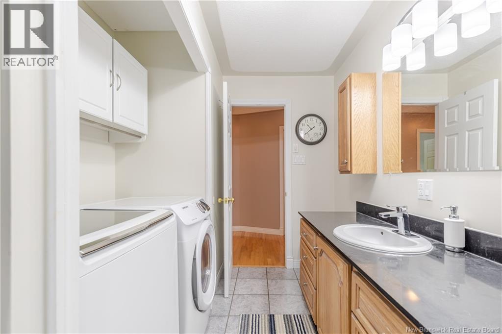 45 Mountain View Crescent - 31