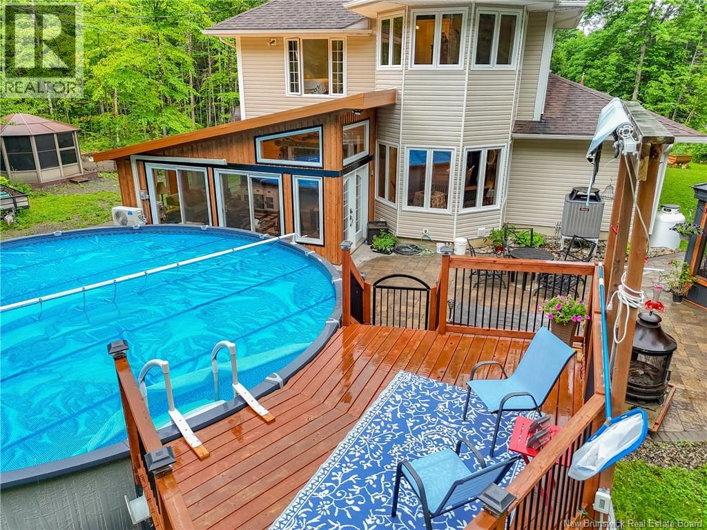 45 Mountain View Crescent - 42