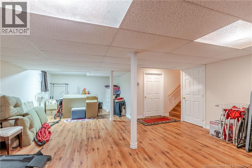 45 Mountain View Crescent - 33