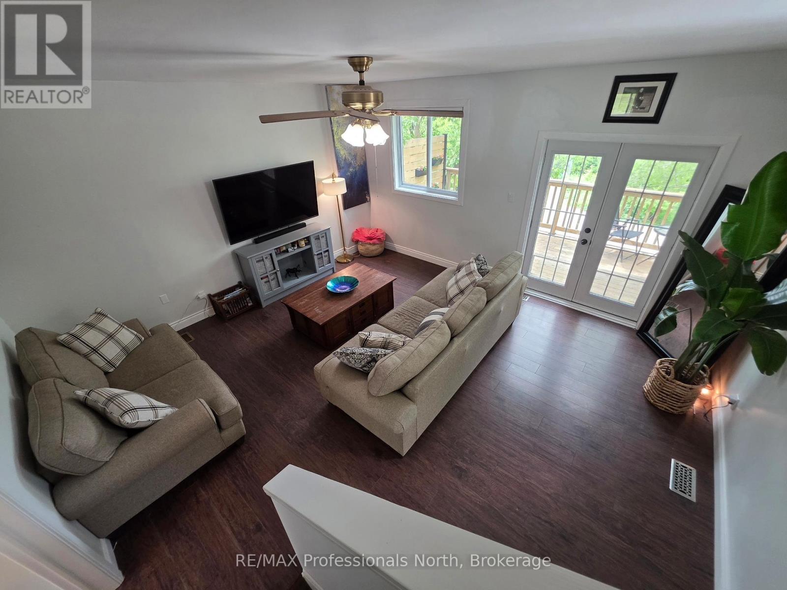 6 DUFFERIN STREET N - 15