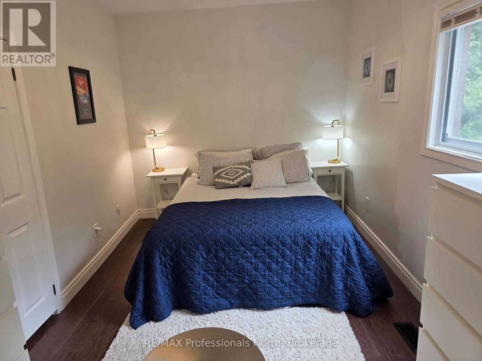 6 DUFFERIN STREET N - 18