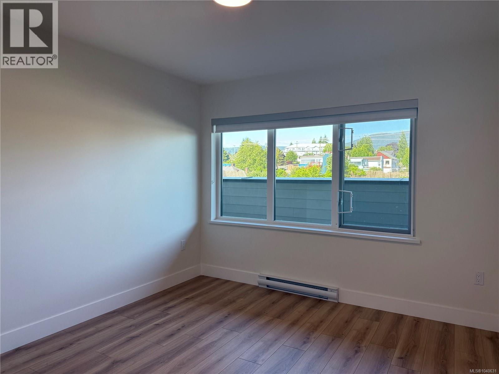 #407 45 Haliburton St - 24