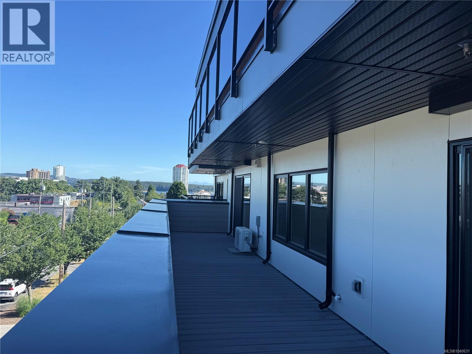 #407 45 Haliburton St - 14