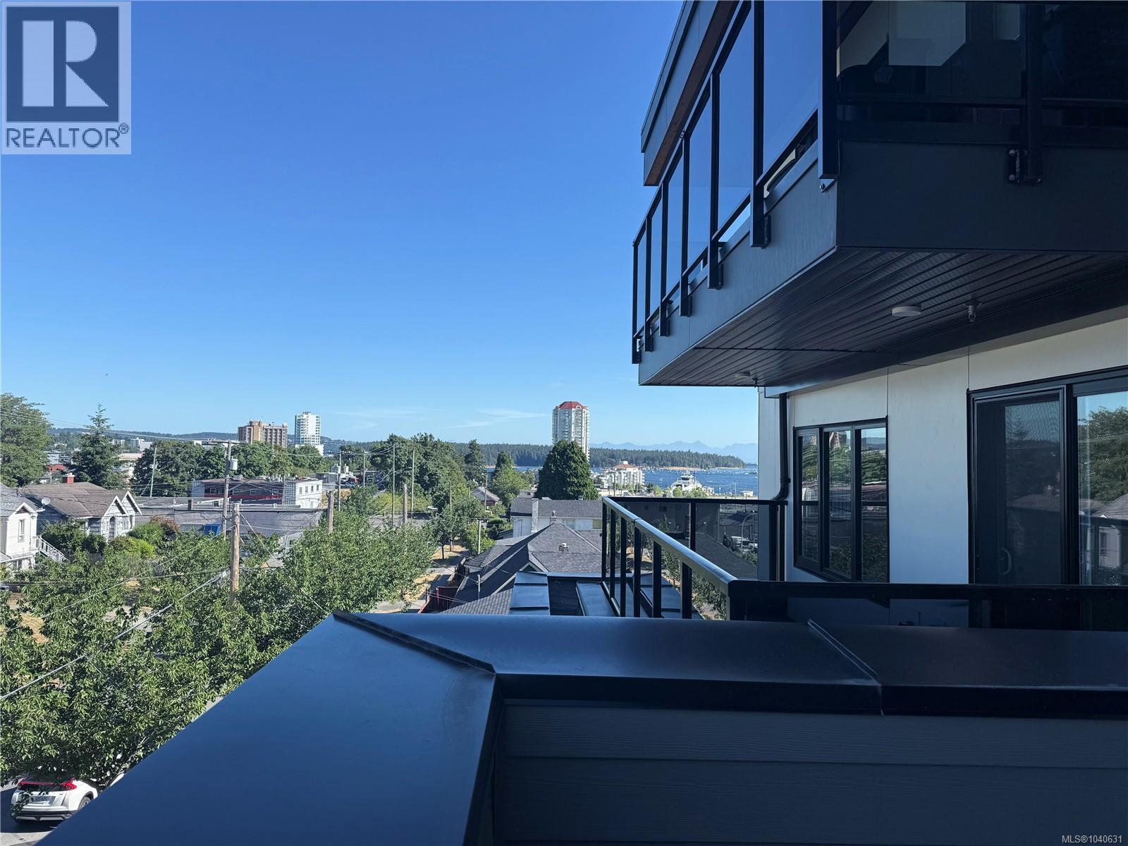 #407 45 Haliburton St - 21