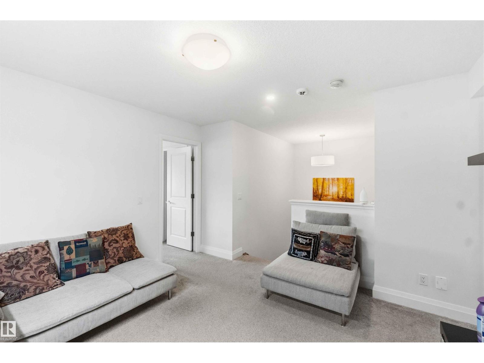 9323 223 ST NW - 23