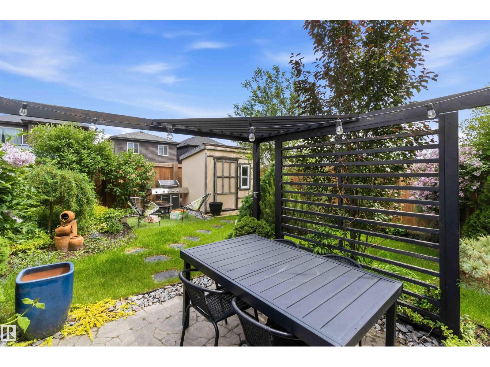 9323 223 ST NW - 36