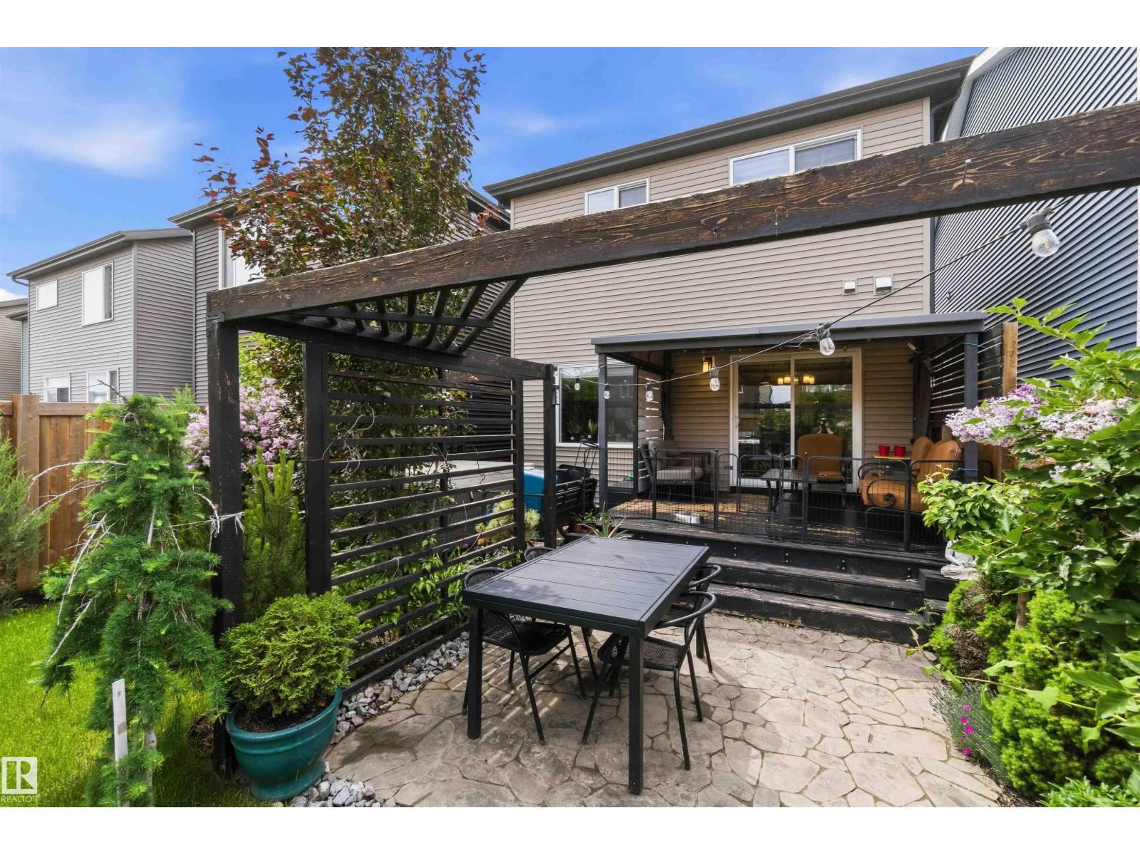 9323 223 ST NW - 37