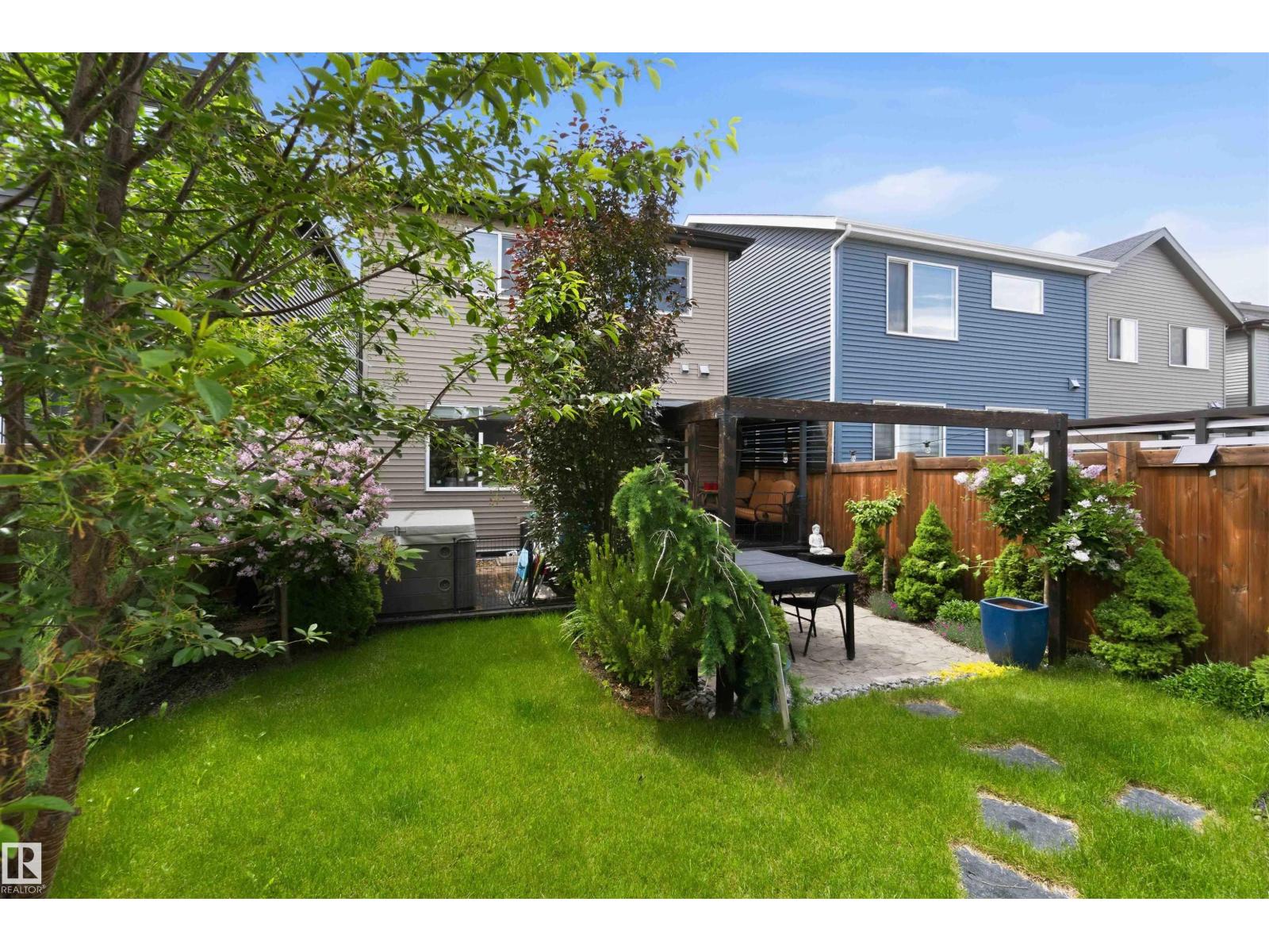 9323 223 ST NW - 39
