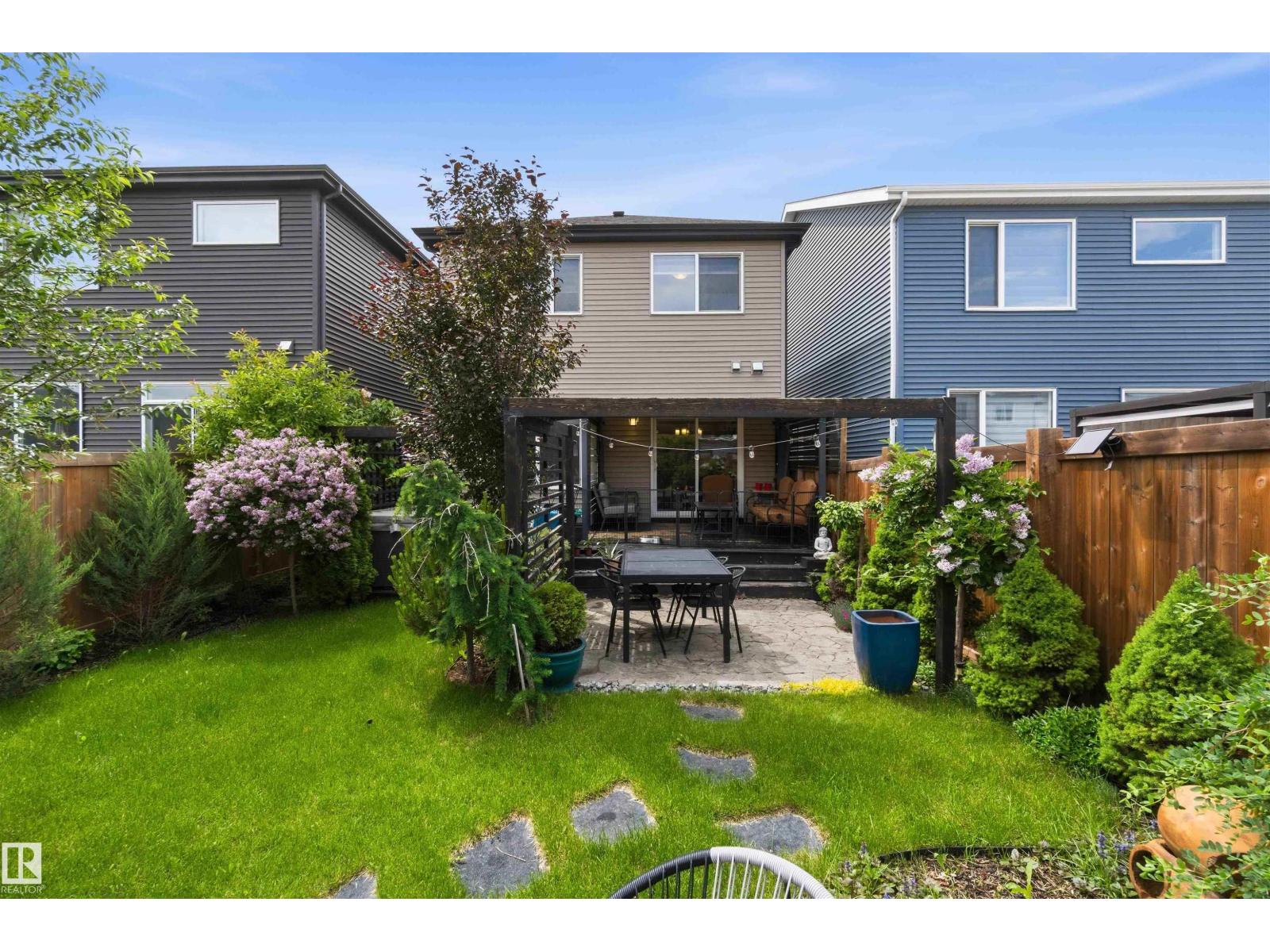 9323 223 ST NW - 40