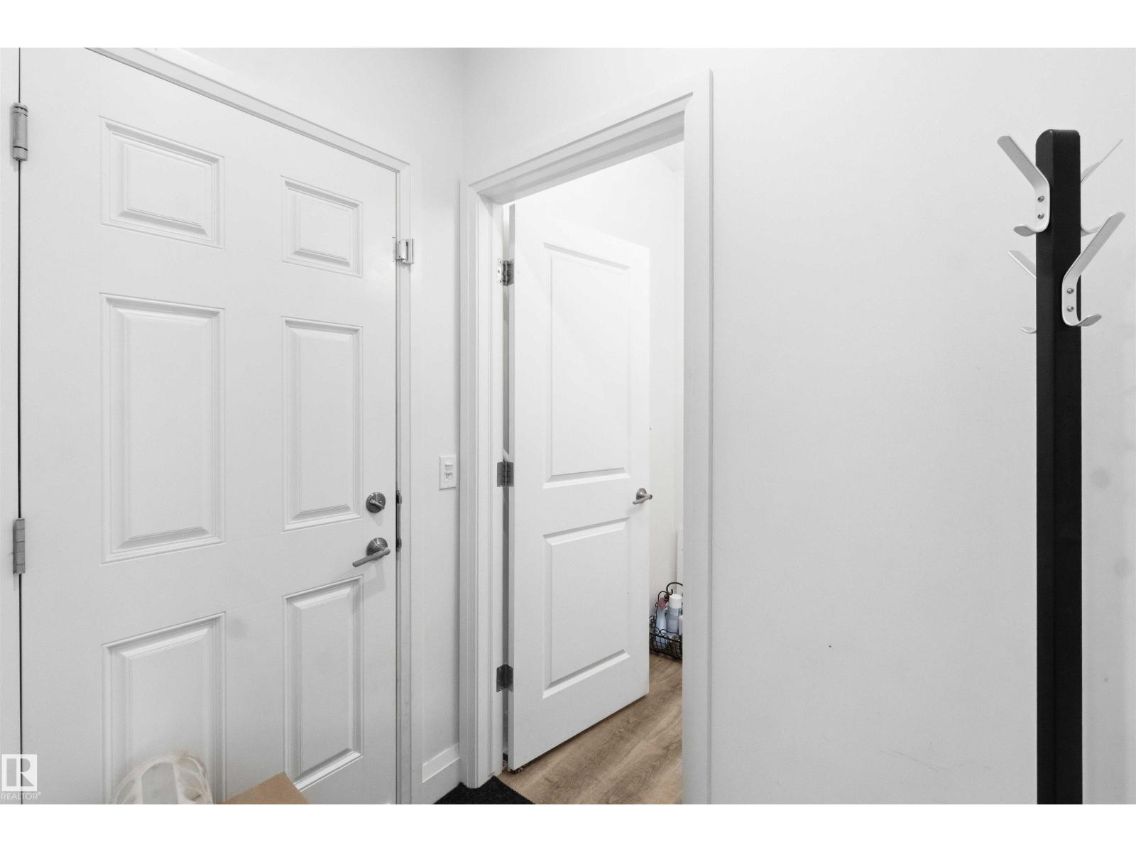 9323 223 ST NW - 5