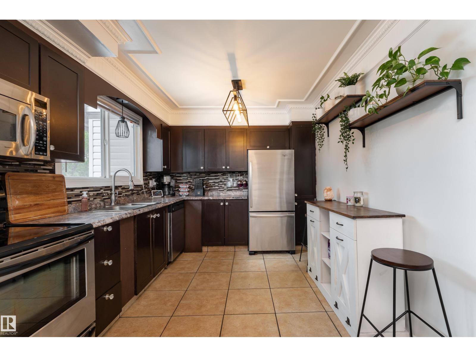 747 CLAREVIEW RD NW - 4
