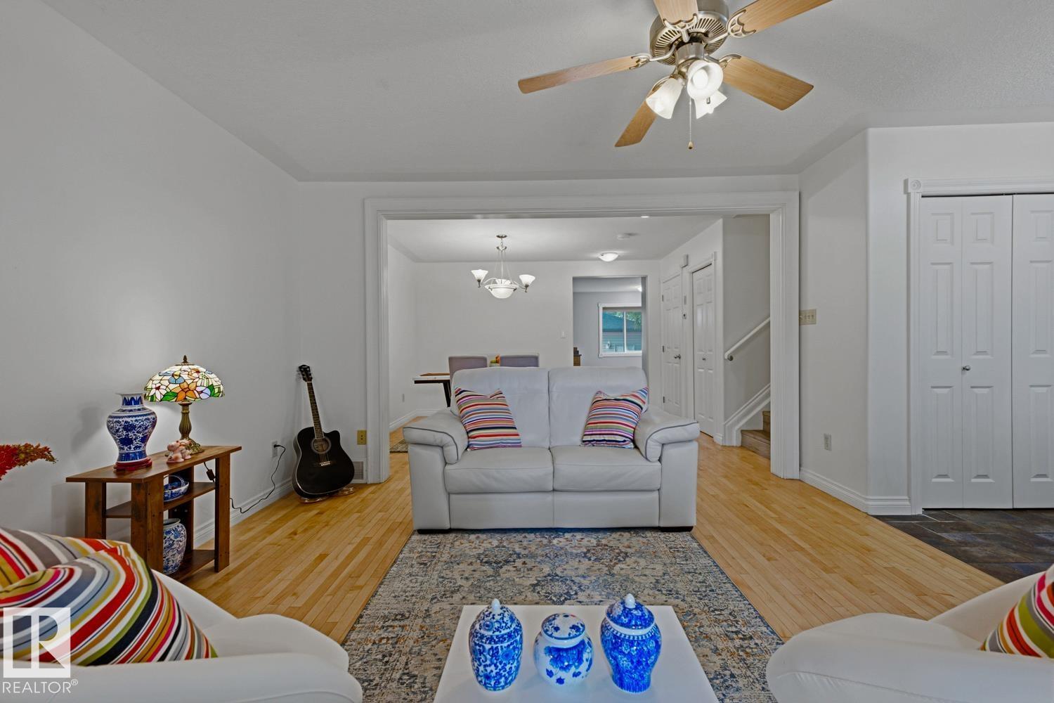 10728 71 AV NW - 11