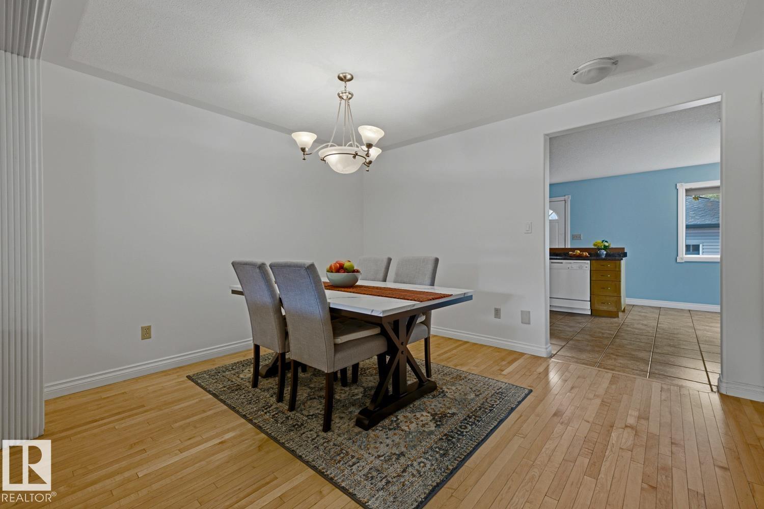 10728 71 AV NW - 12