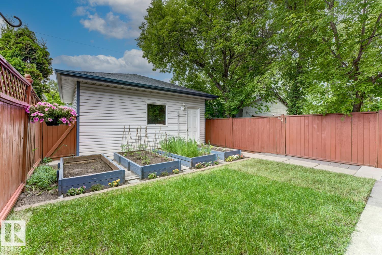 10728 71 AV NW - 4