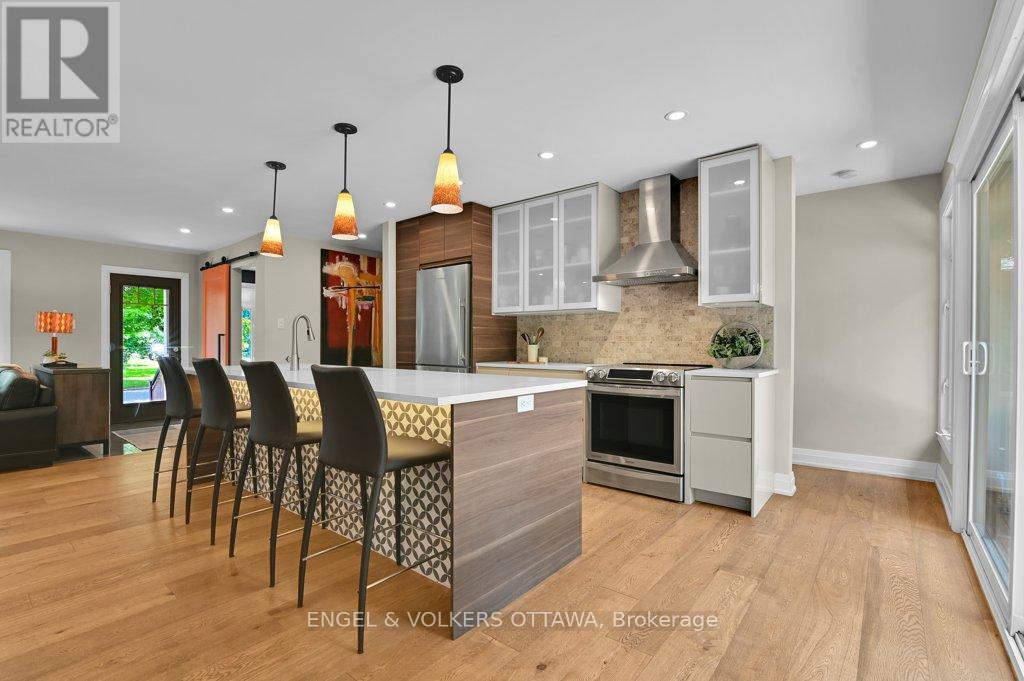 3 Bed, 2 Bath House for Sale in Ottawa – 580 THESSALY CIRCLE, Ottawa – MLS# X13462258 - Image 11
