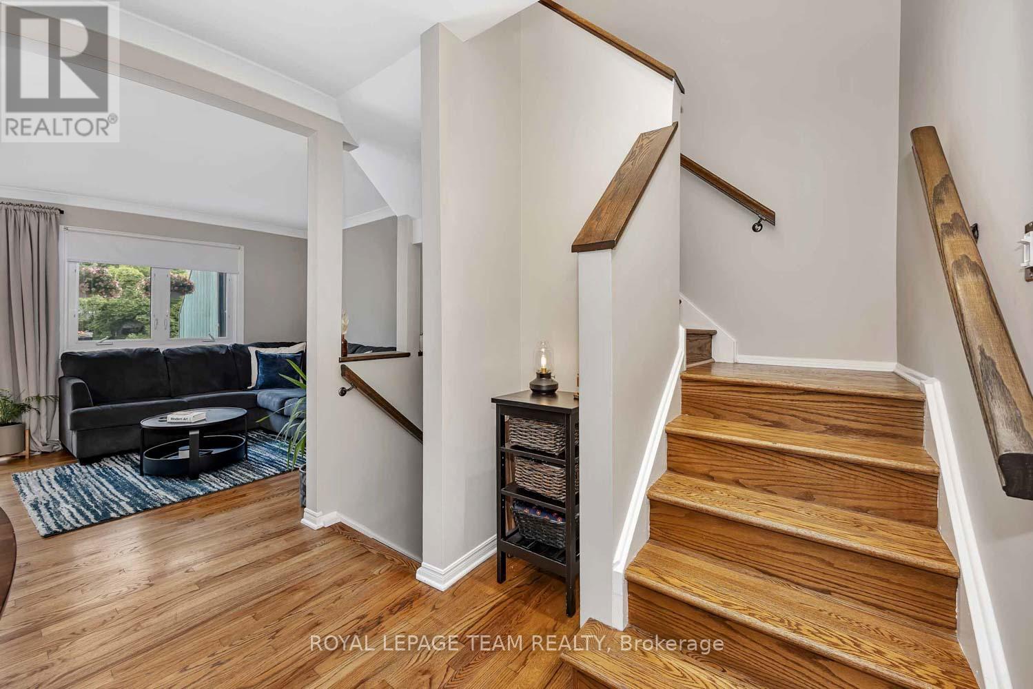 3 Bed, 2 Bath House for Sale in Ottawa – 215 BOOTH STREET, Ottawa – MLS# X13462400 - Image 25