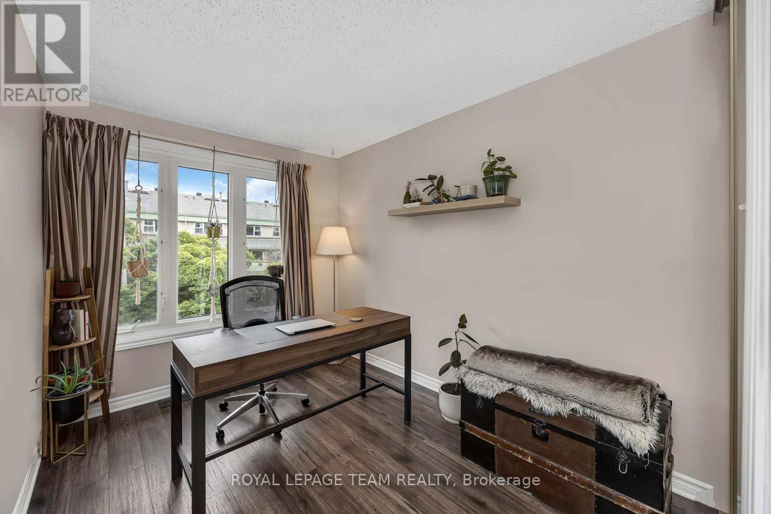 3 Bed, 2 Bath House for Sale in Ottawa – 215 BOOTH STREET, Ottawa – MLS# X13462400 - Image 32