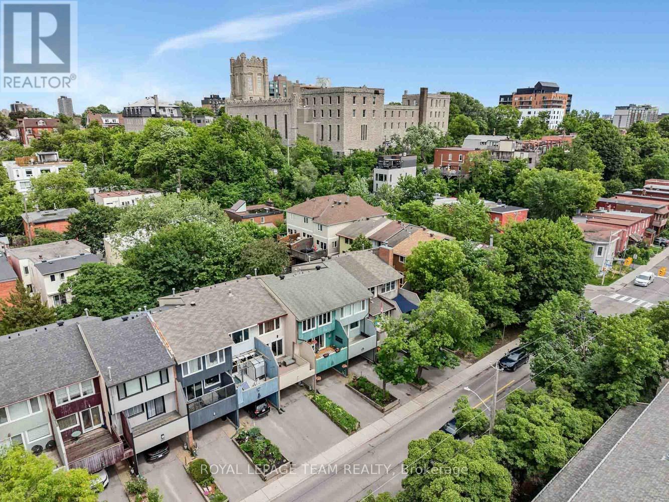 3 Bed, 2 Bath House for Sale in Ottawa – 215 BOOTH STREET, Ottawa – MLS# X13462400 - Image 45