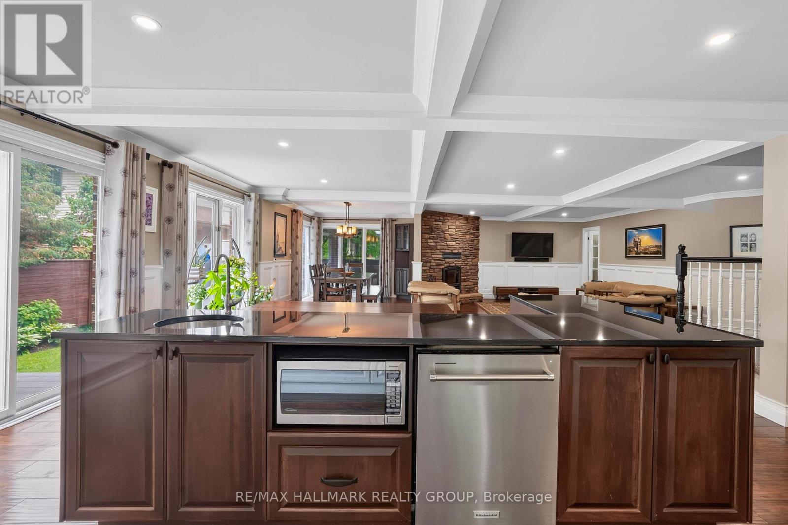6 Bed, 6 Bath House for Sale in Ottawa – 3809 ALDERWOOD STREET, Ottawa – MLS# X13462498 - Image 12