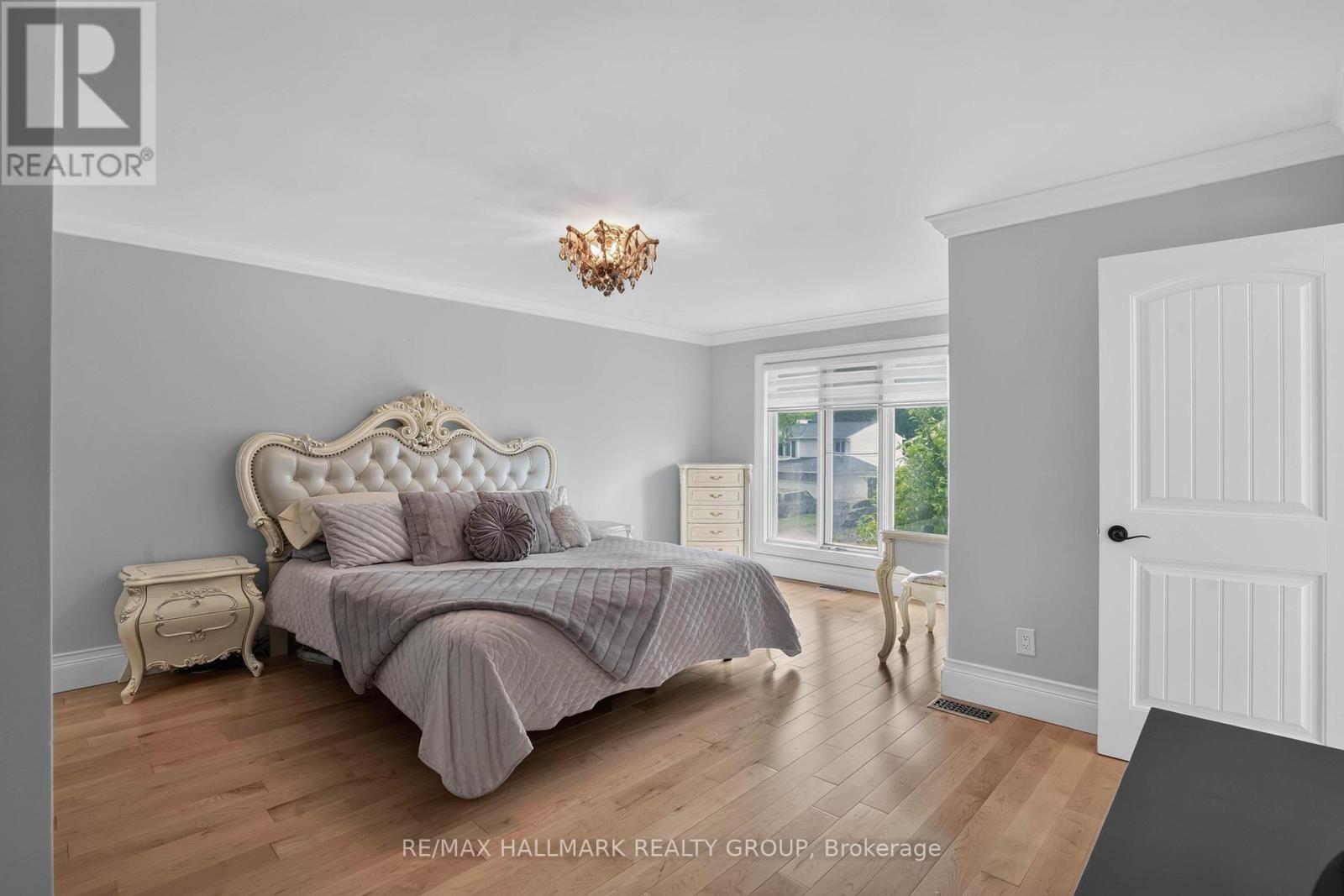 6 Bed, 6 Bath House for Sale in Ottawa – 3809 ALDERWOOD STREET, Ottawa – MLS# X13462498 - Image 19
