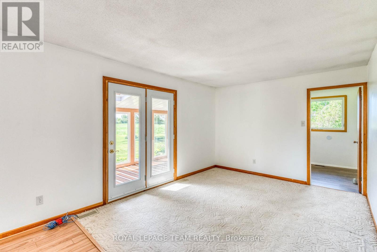 399 RAE ROAD - 16