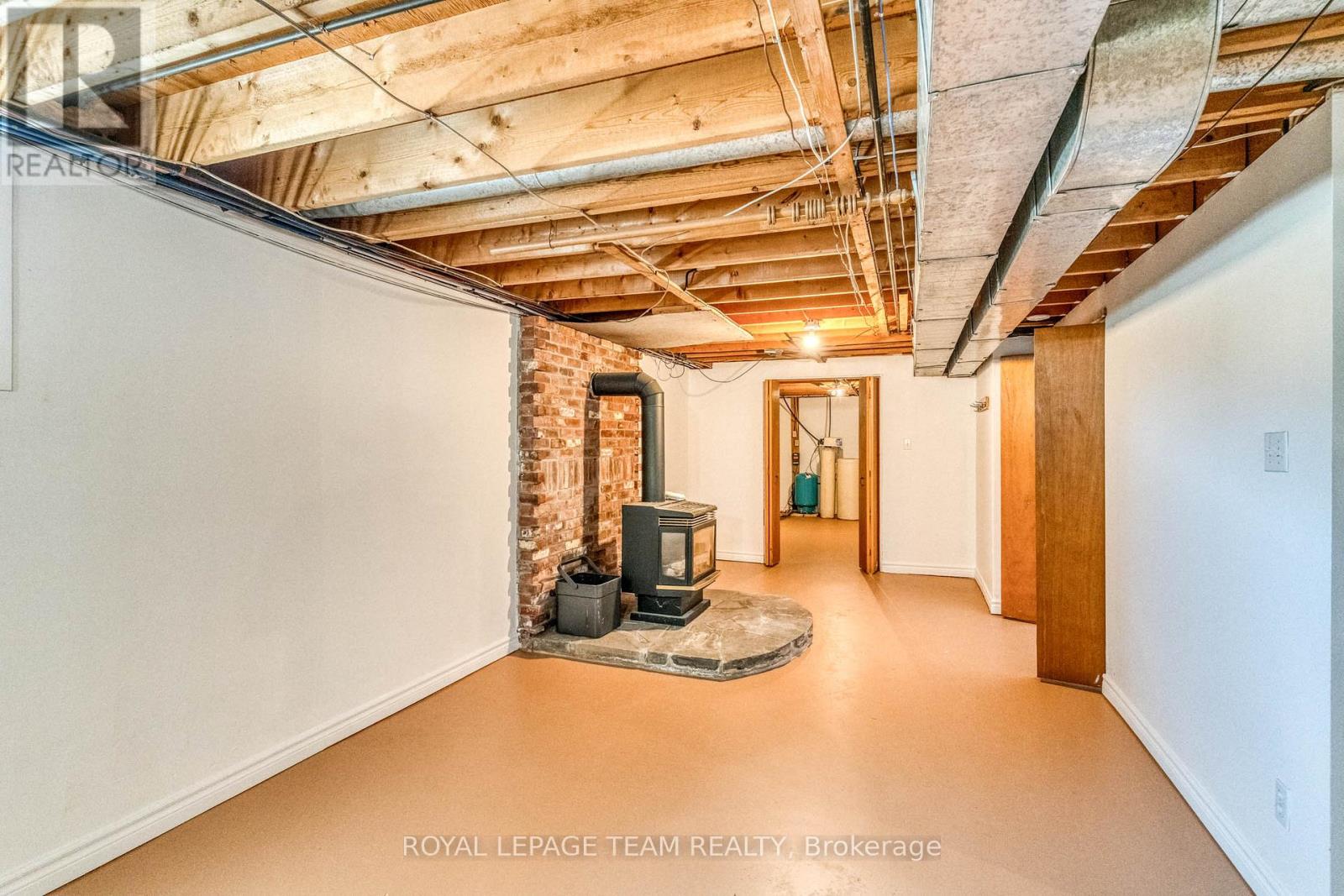 399 RAE ROAD - 28