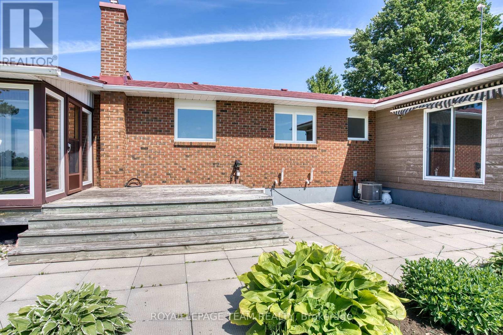 399 RAE ROAD - 38