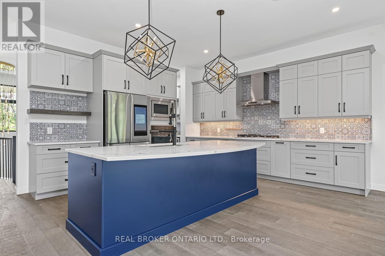 2068 RICHMOND ROAD - 10