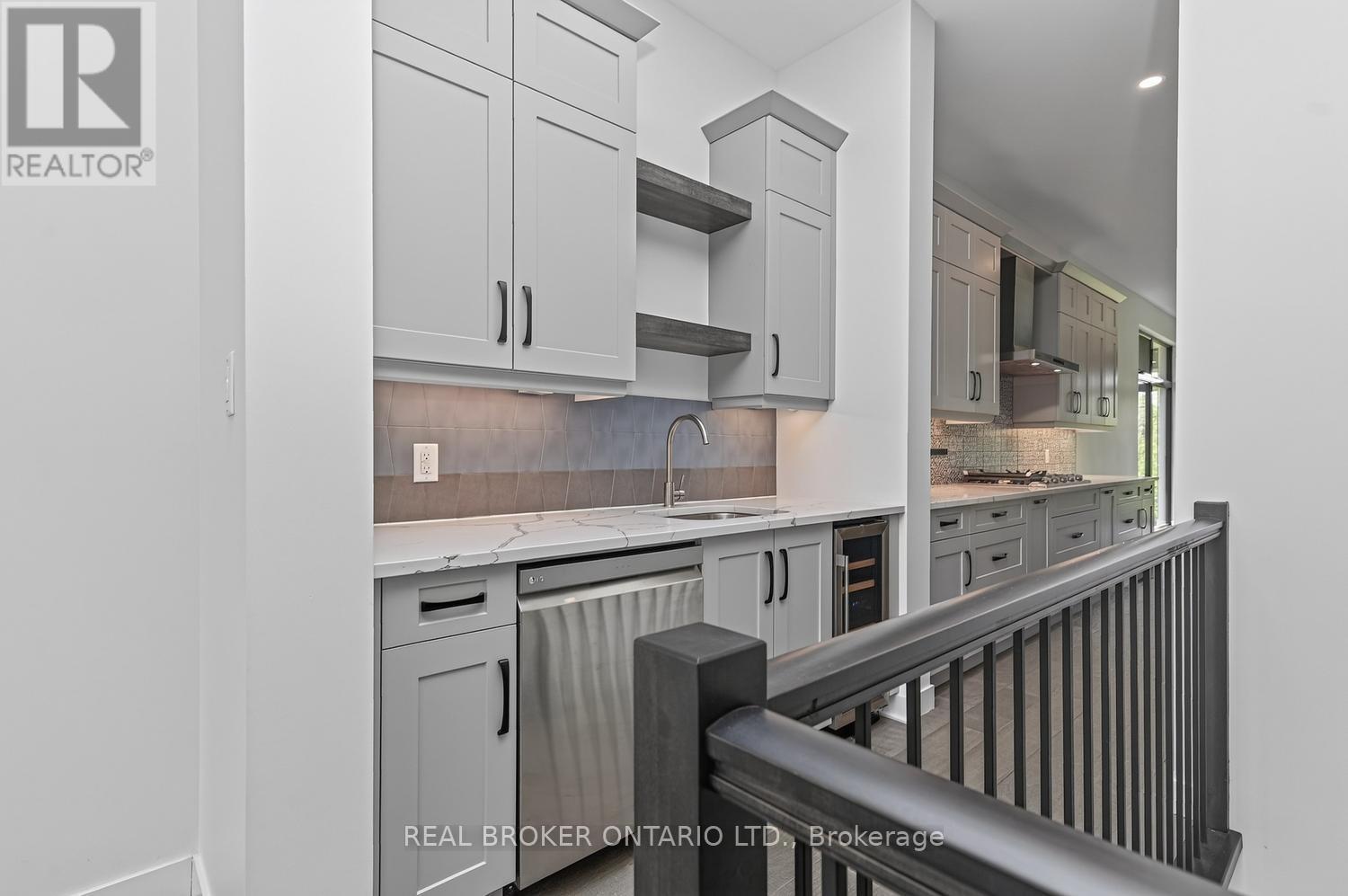 2068 RICHMOND ROAD - 16