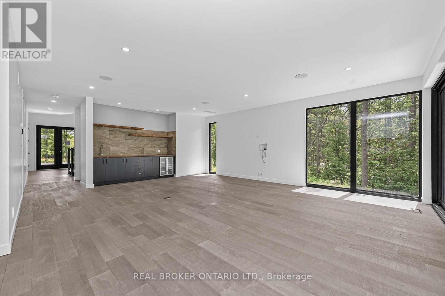 2068 RICHMOND ROAD - 19