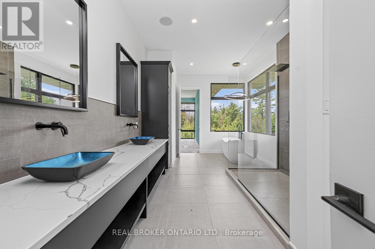 2068 RICHMOND ROAD - 29