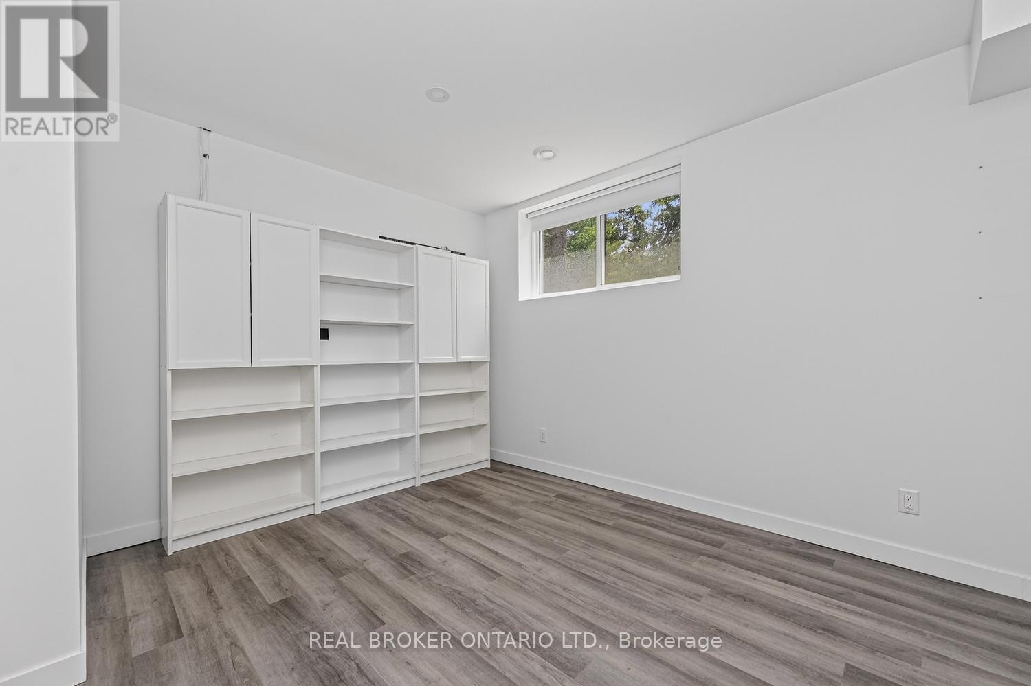 2068 RICHMOND ROAD - 35