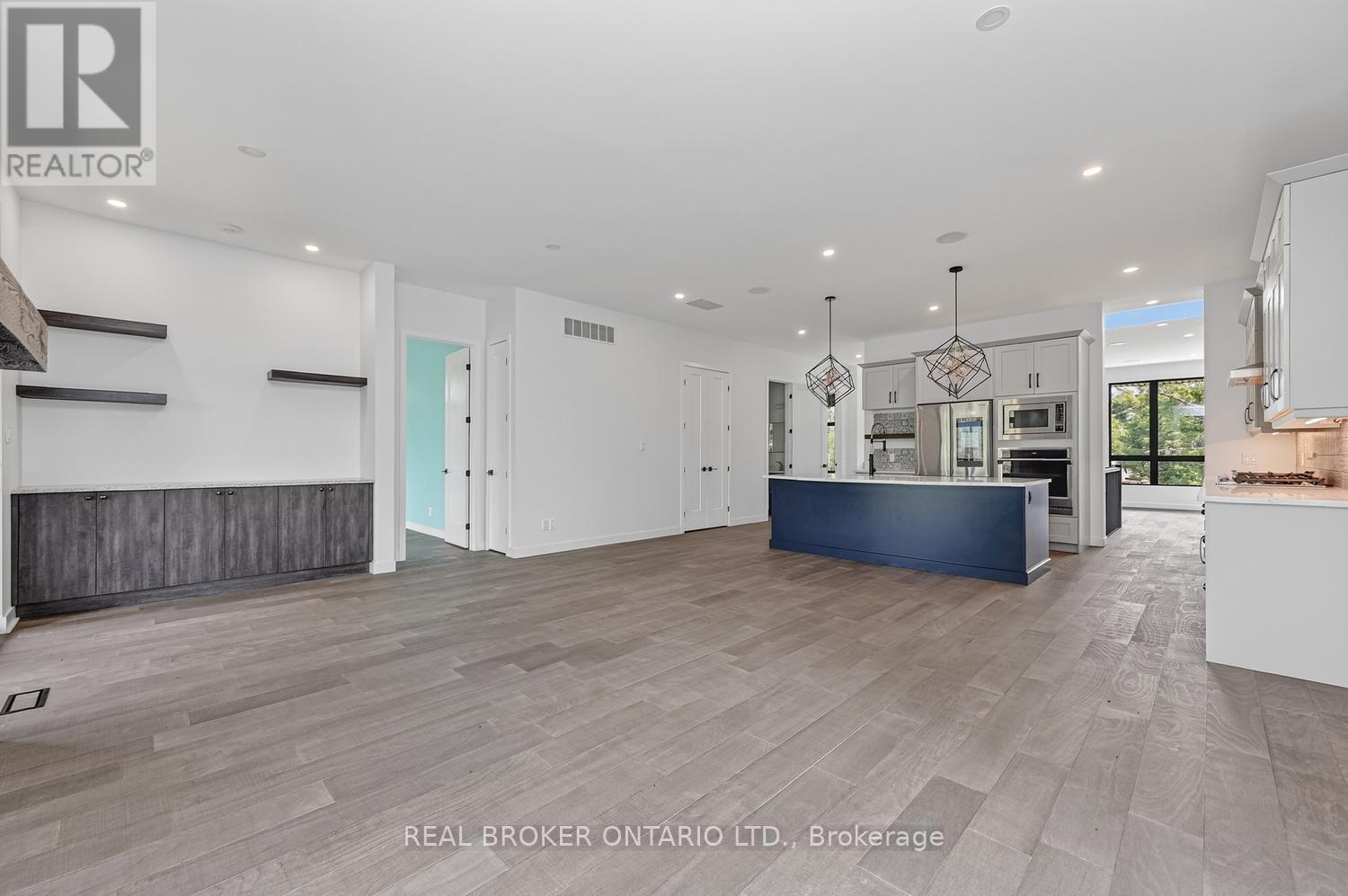 2068 RICHMOND ROAD - 7