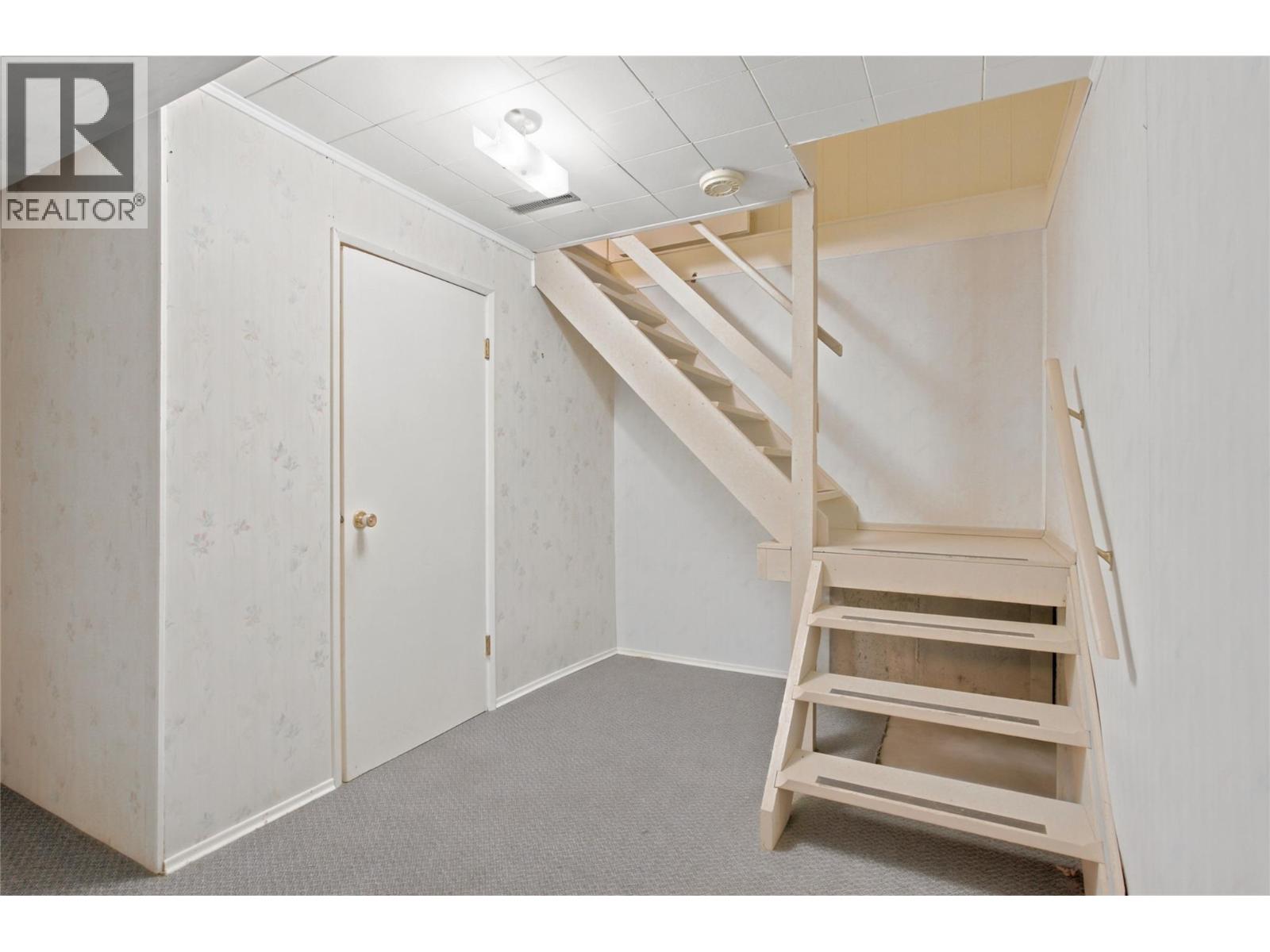 210 Ash Street - 21