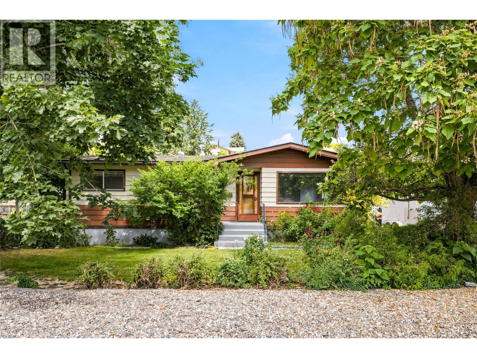 210 Ash Street - 29