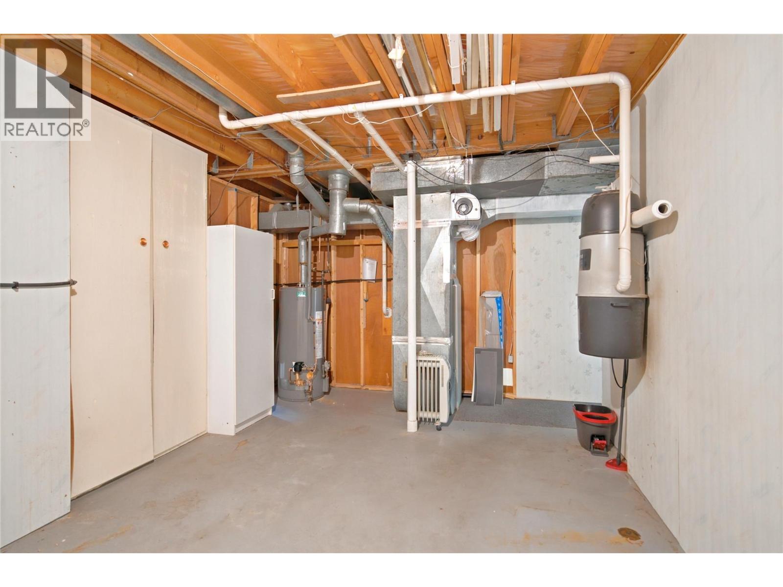 210 Ash Street - 20