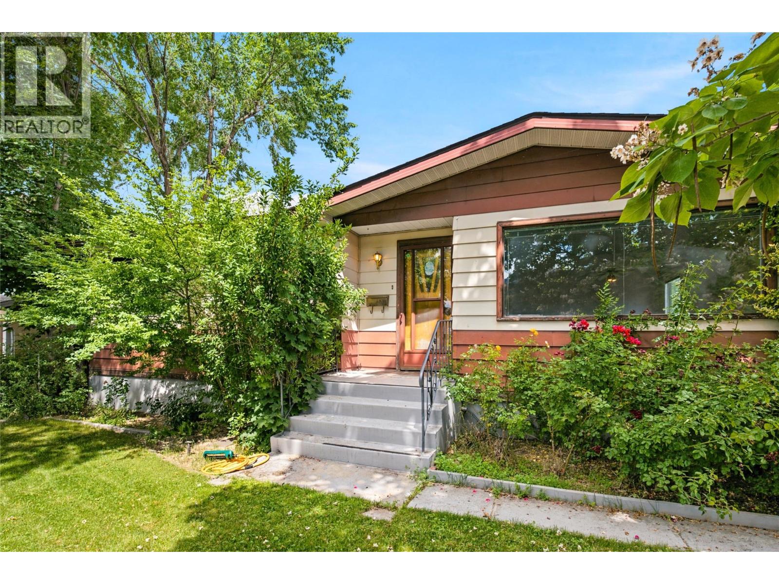 210 Ash Street - 33