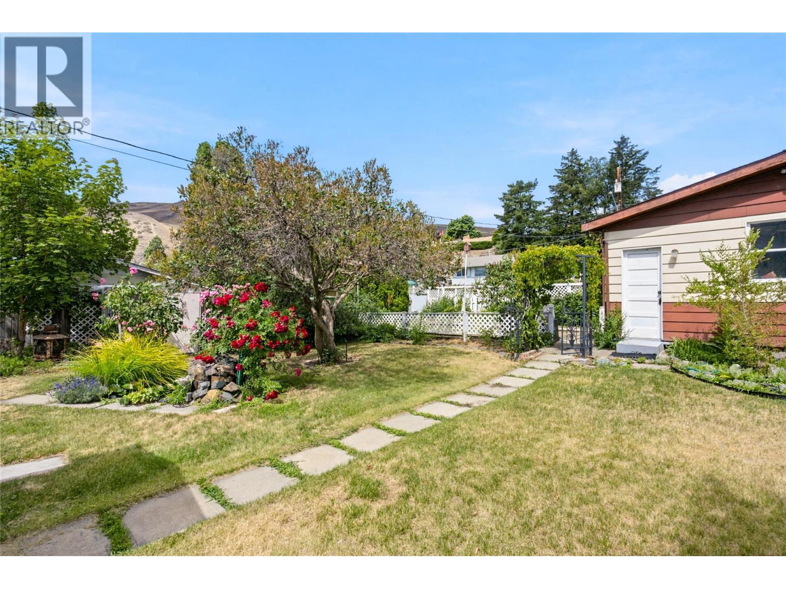210 Ash Street - 38