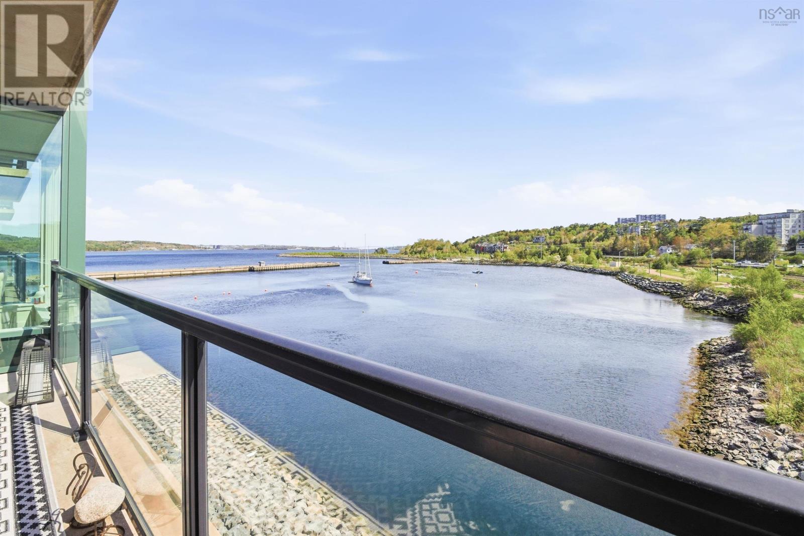 #305 220 Waterfront Drive - 25
