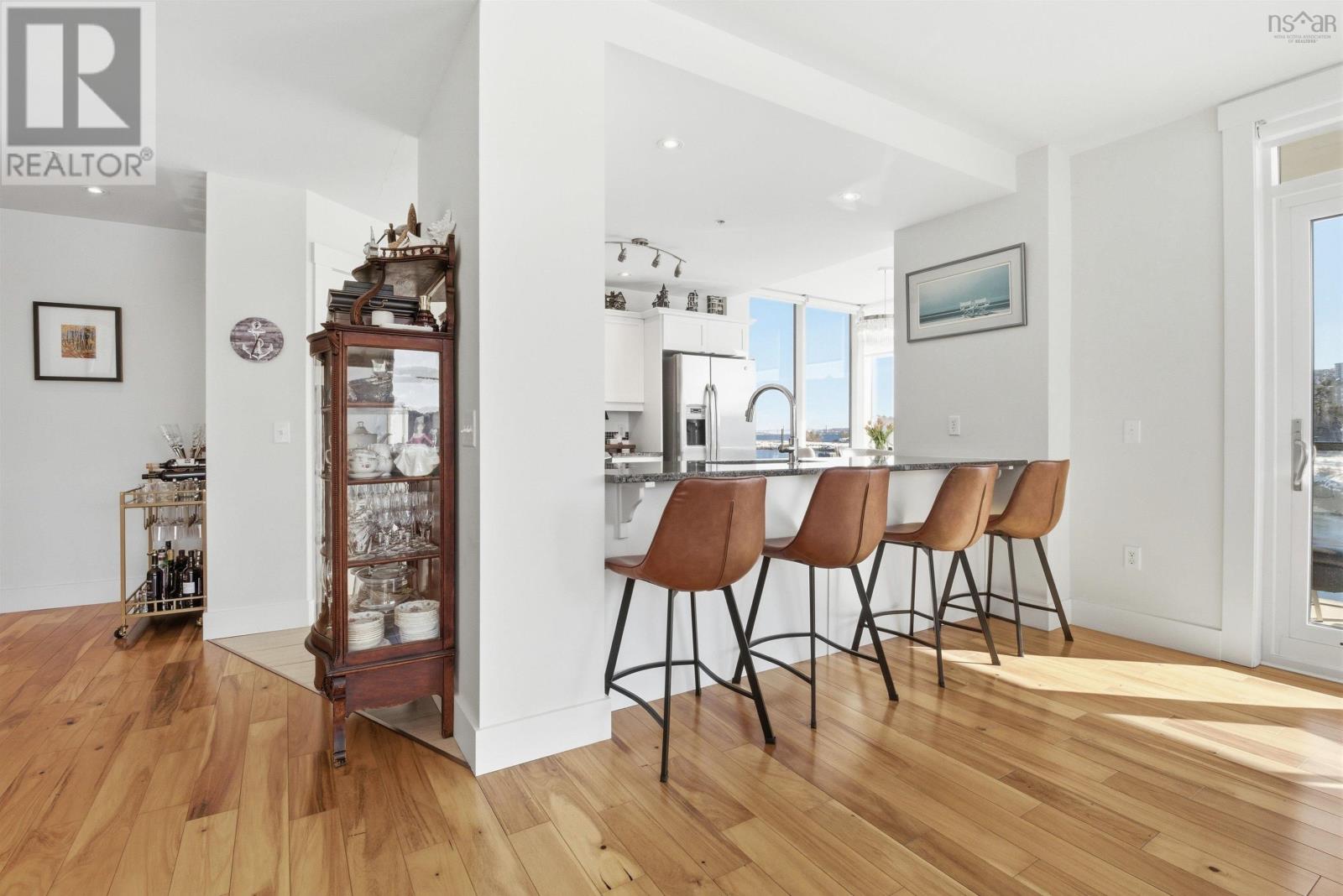 #305 220 Waterfront Drive - 7