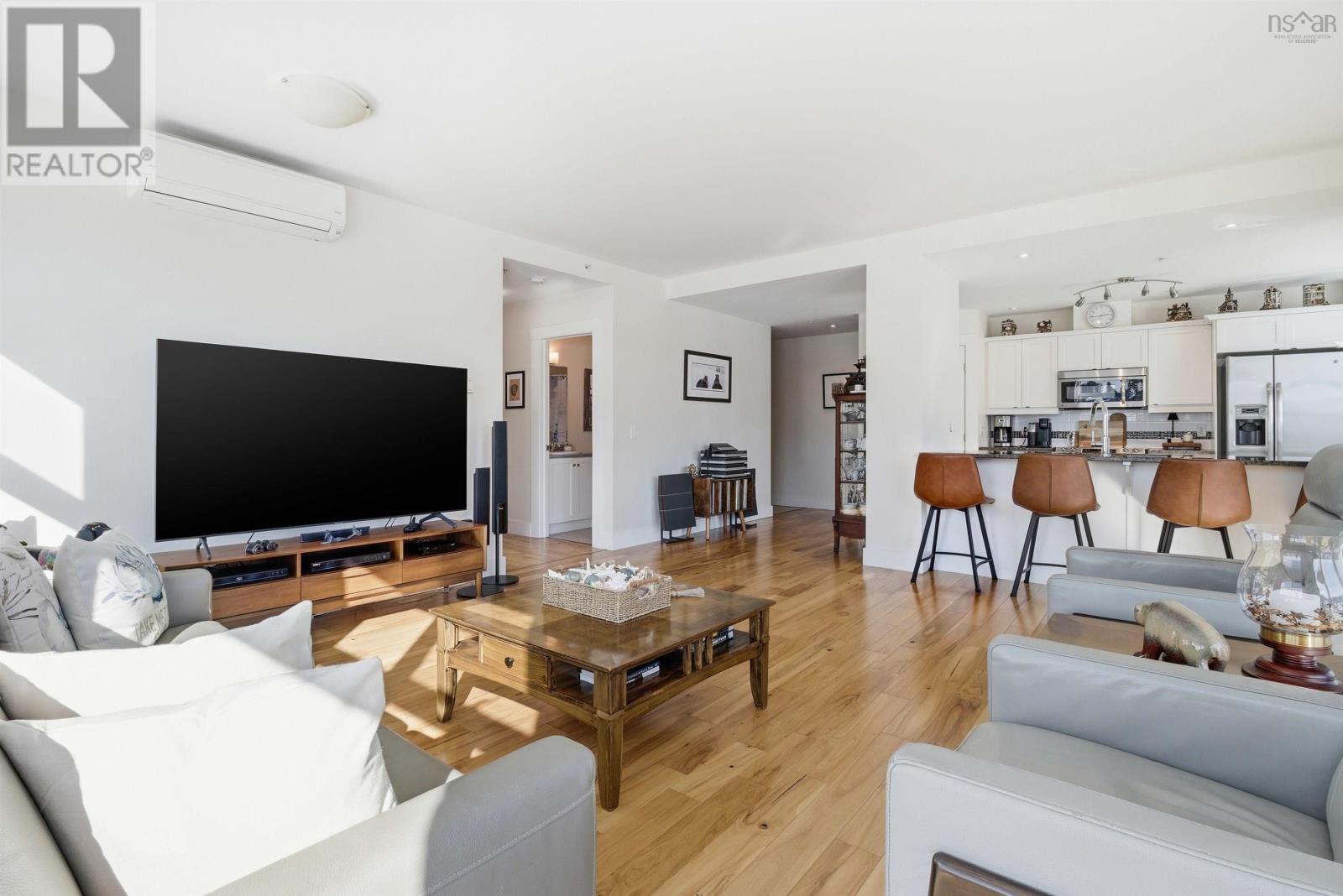 #305 220 Waterfront Drive - 6