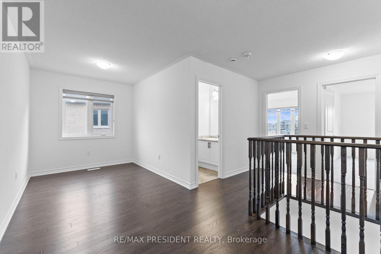 335 RUSSELL STREET - 14