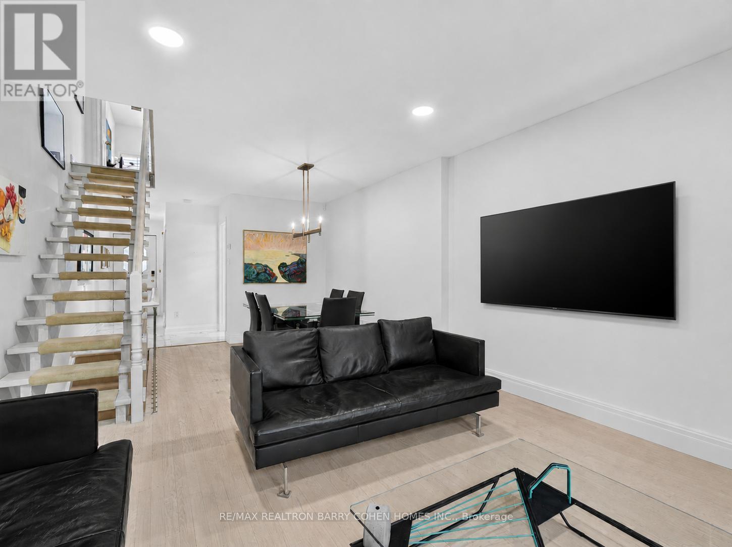 21 BIRCHBANK LANE - 9