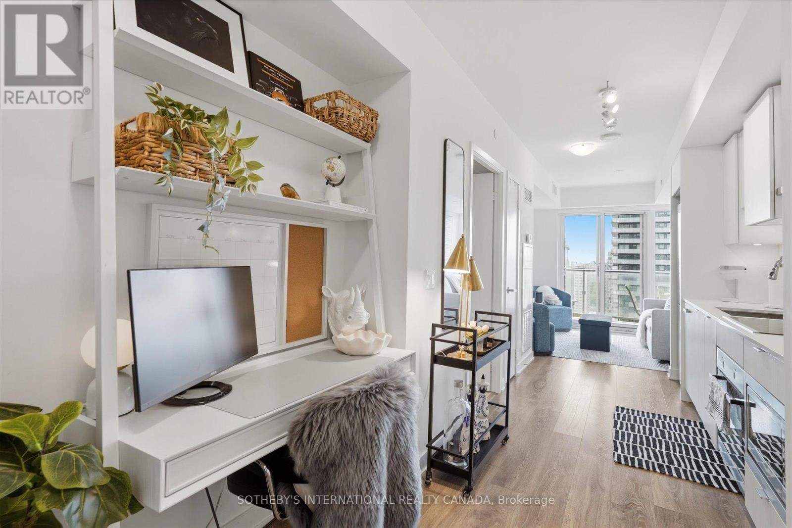 #2307 195 REDPATH AVENUE - 4