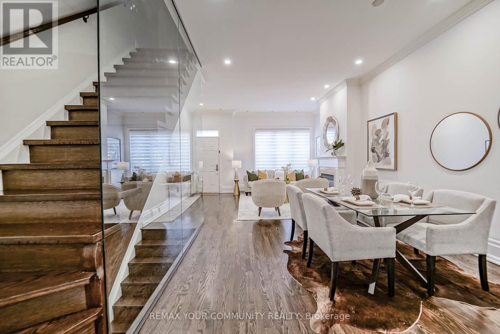 #212 47 YORK MILLS ROAD - 12