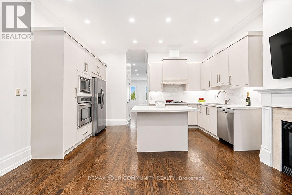 #212 47 YORK MILLS ROAD - 13