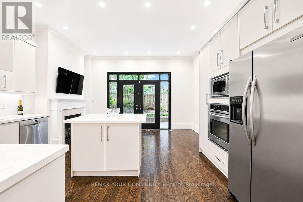 #212 47 YORK MILLS ROAD - 14